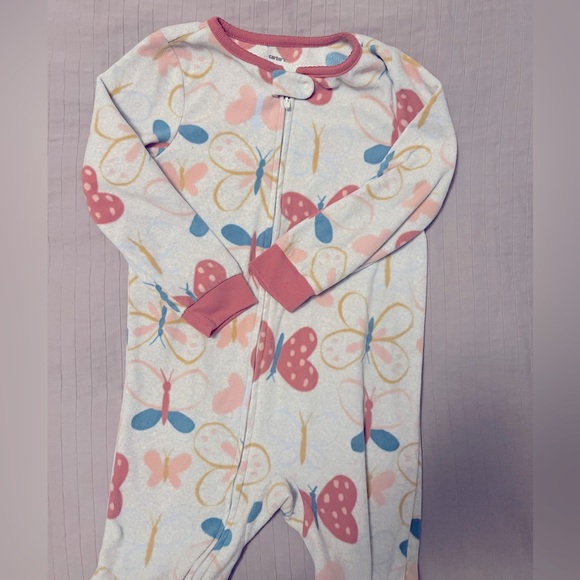 Carter’s footed pjs 4t - Picture 1 of 3